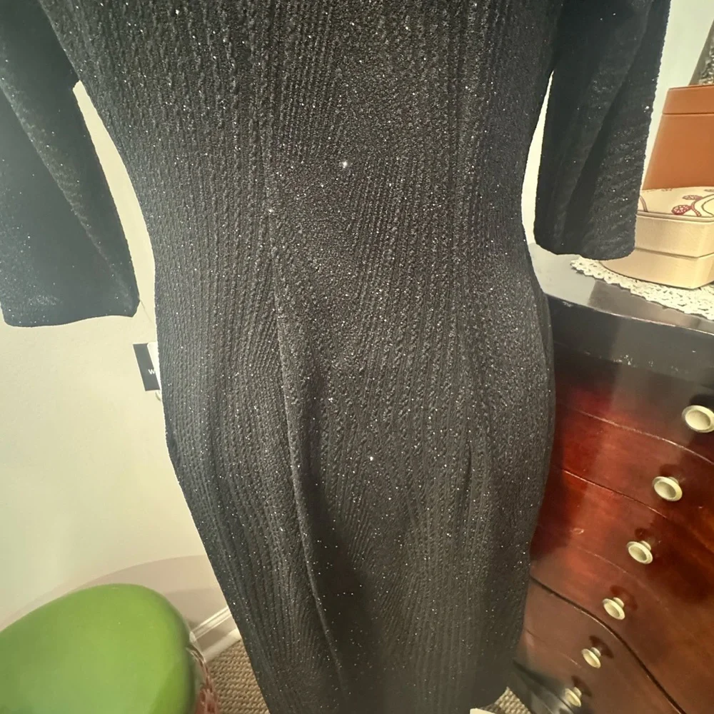 Signature Elegant Black Dress with Side Knot - Picture 11 of 16